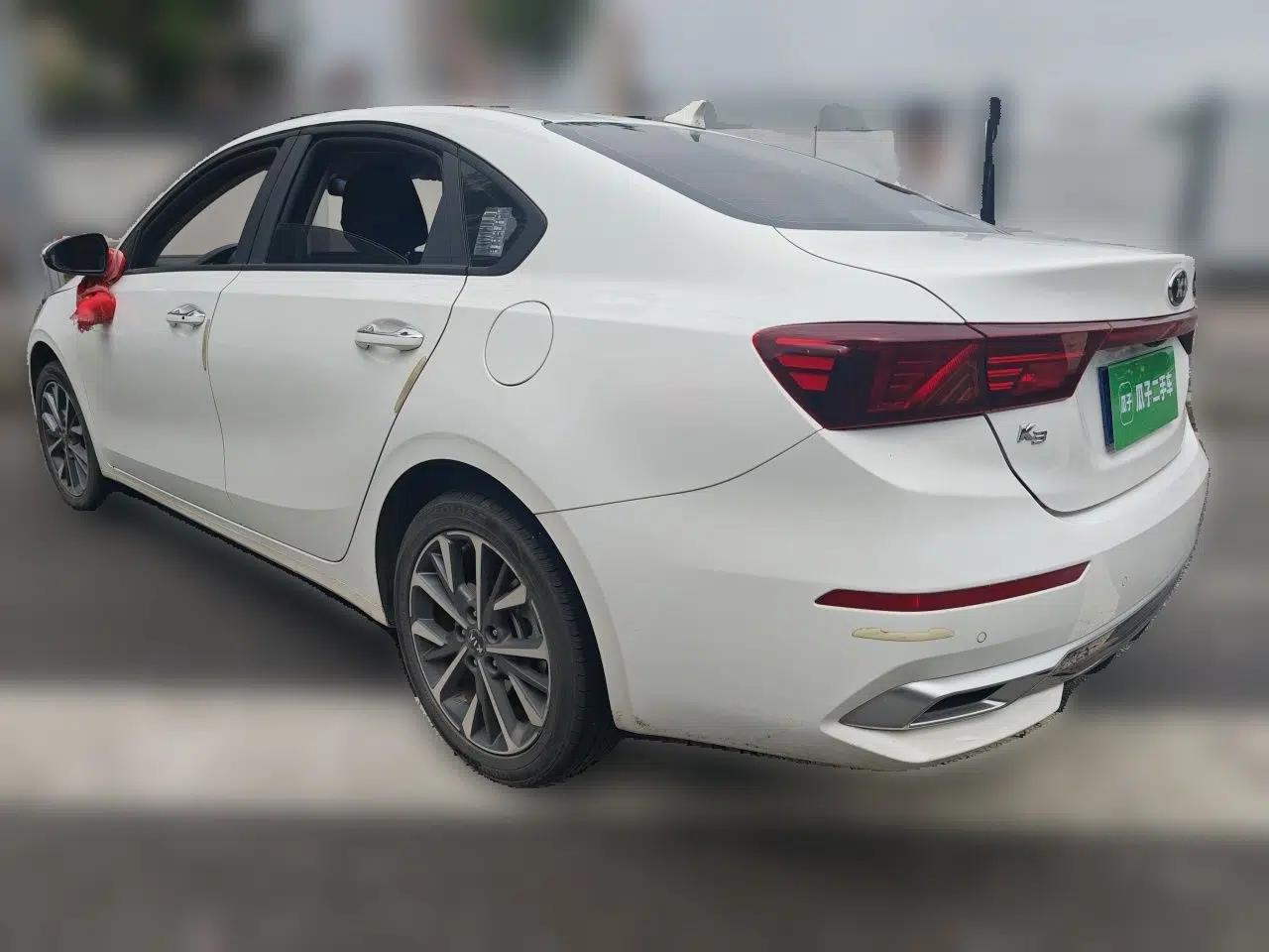 Kia K3 2021 1.5L CVT Fashion Edition — миниатюра 4