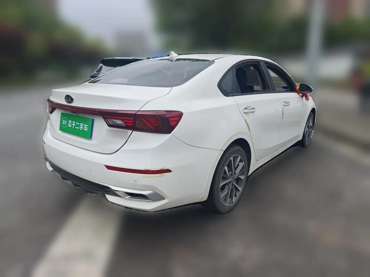 Kia K3 2021 1.5L CVT Fashion Edition — миниатюра 6
