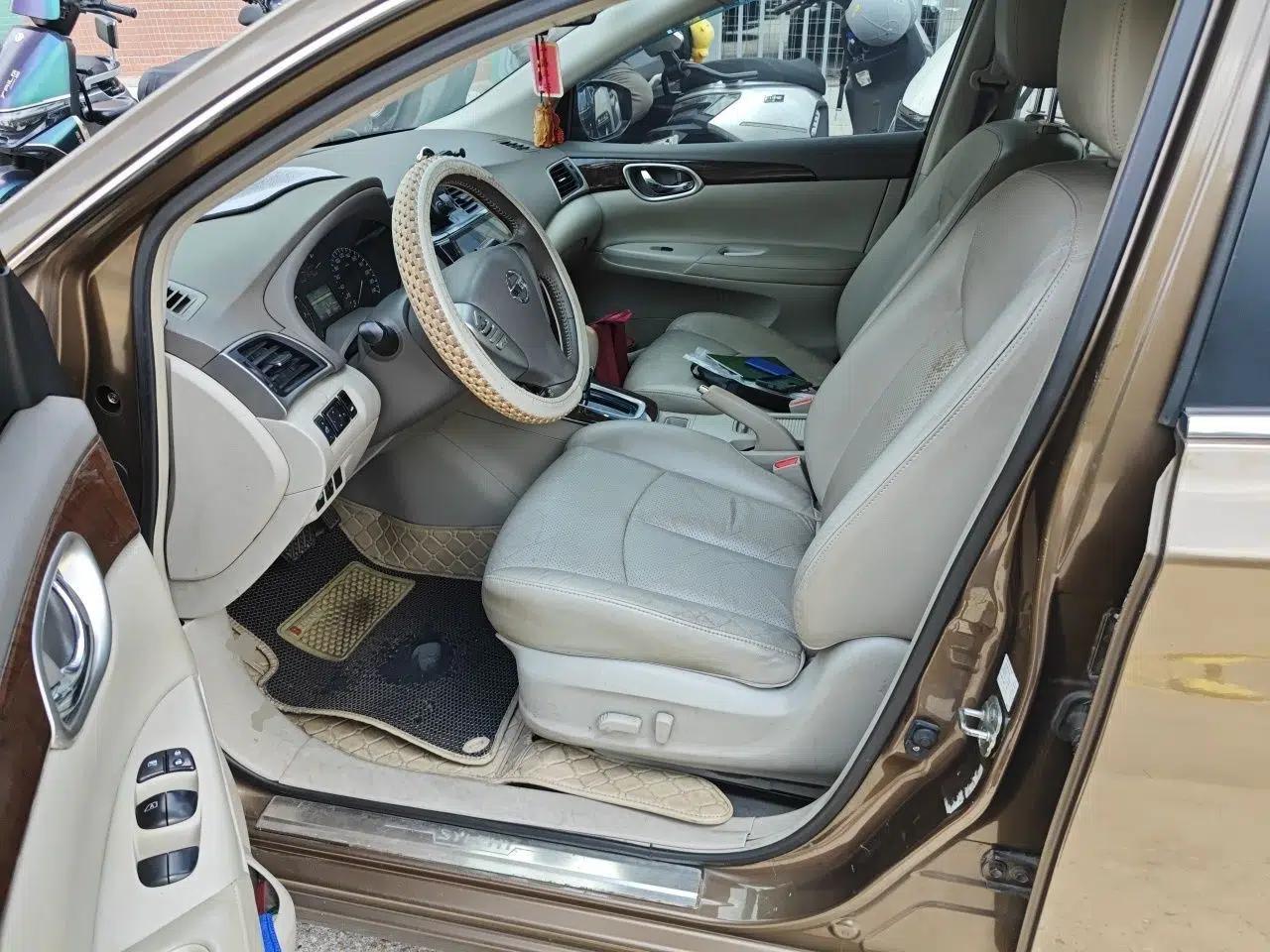 Nissan Sylphy 2012 1.6 XL CVT Luxury Edition — миниатюра 16