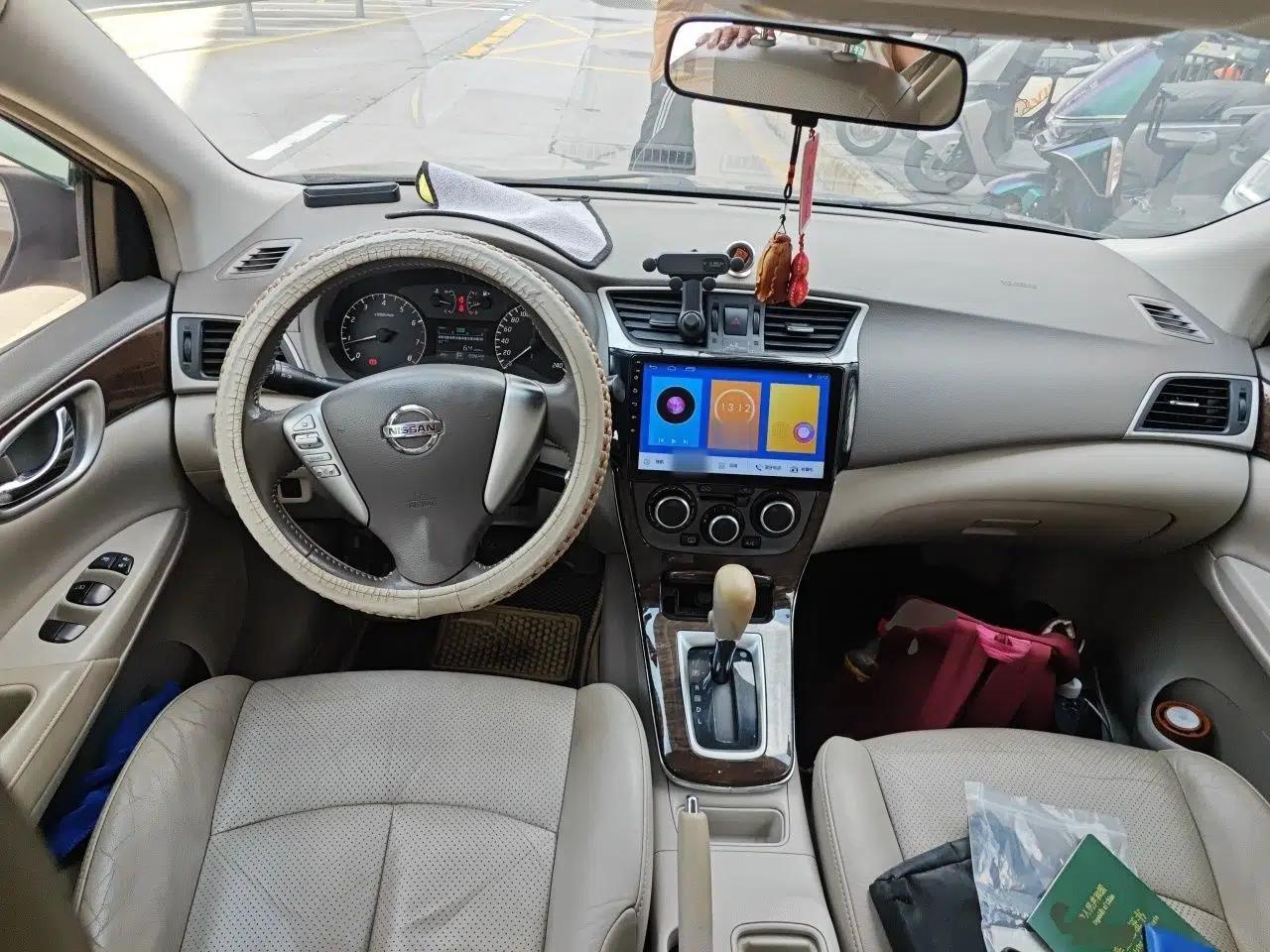 Nissan Sylphy 2012 1.6 XL CVT Luxury Edition — миниатюра 9