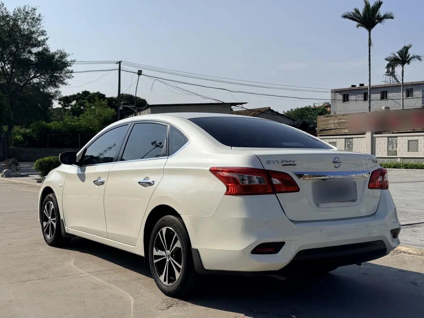 Nissan Sylphy 2021 Classic 1.6XE CVT Comfort Edition — миниатюра 4