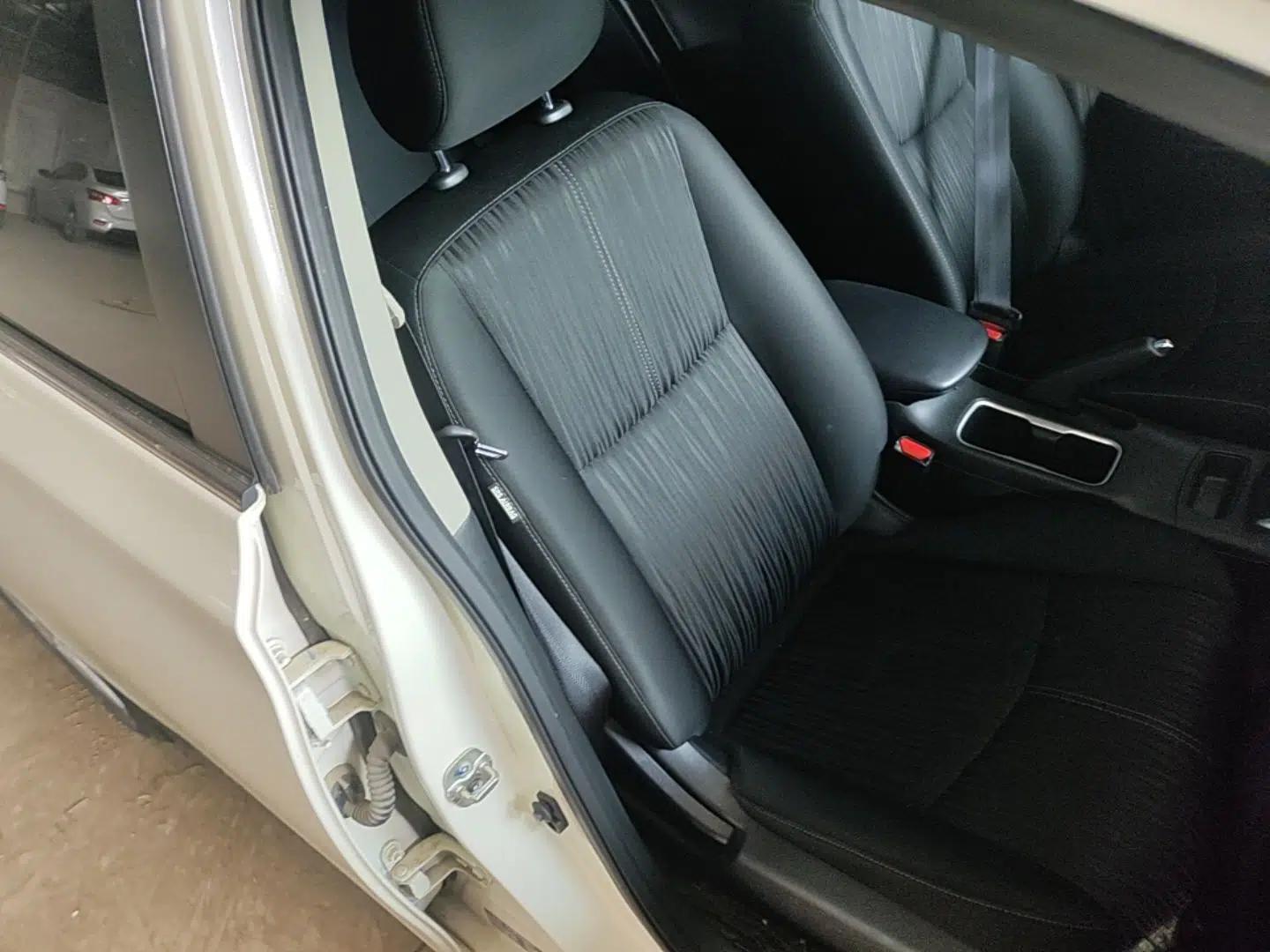 Nissan Sylphy 2024 Classic 1.6XE CVT Comfort Edition — миниатюра 19