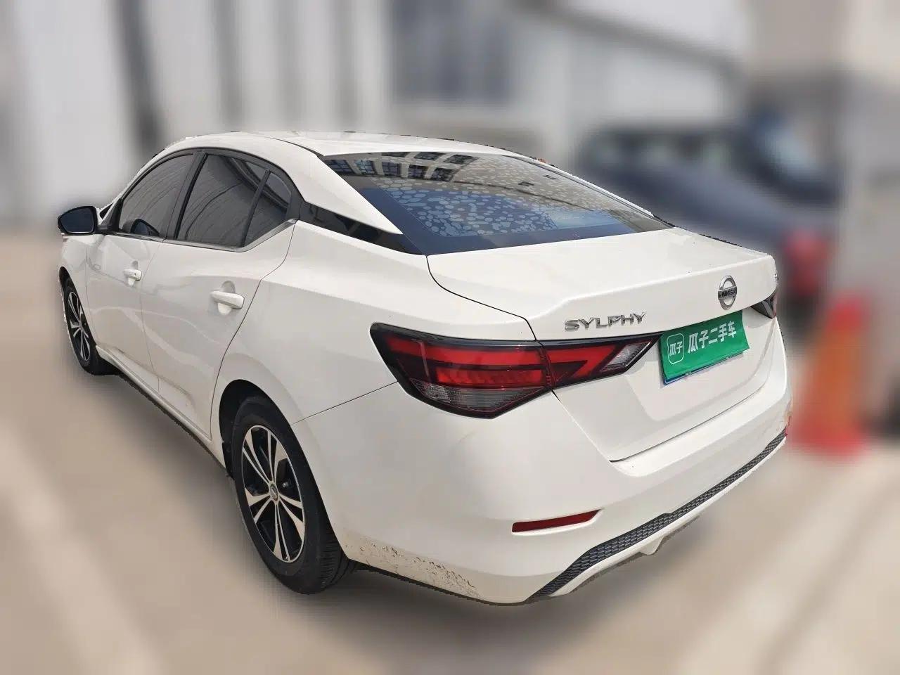 Nissan Sylphy 2022 1.6L XL CVT Enjoyment Edition — миниатюра 4
