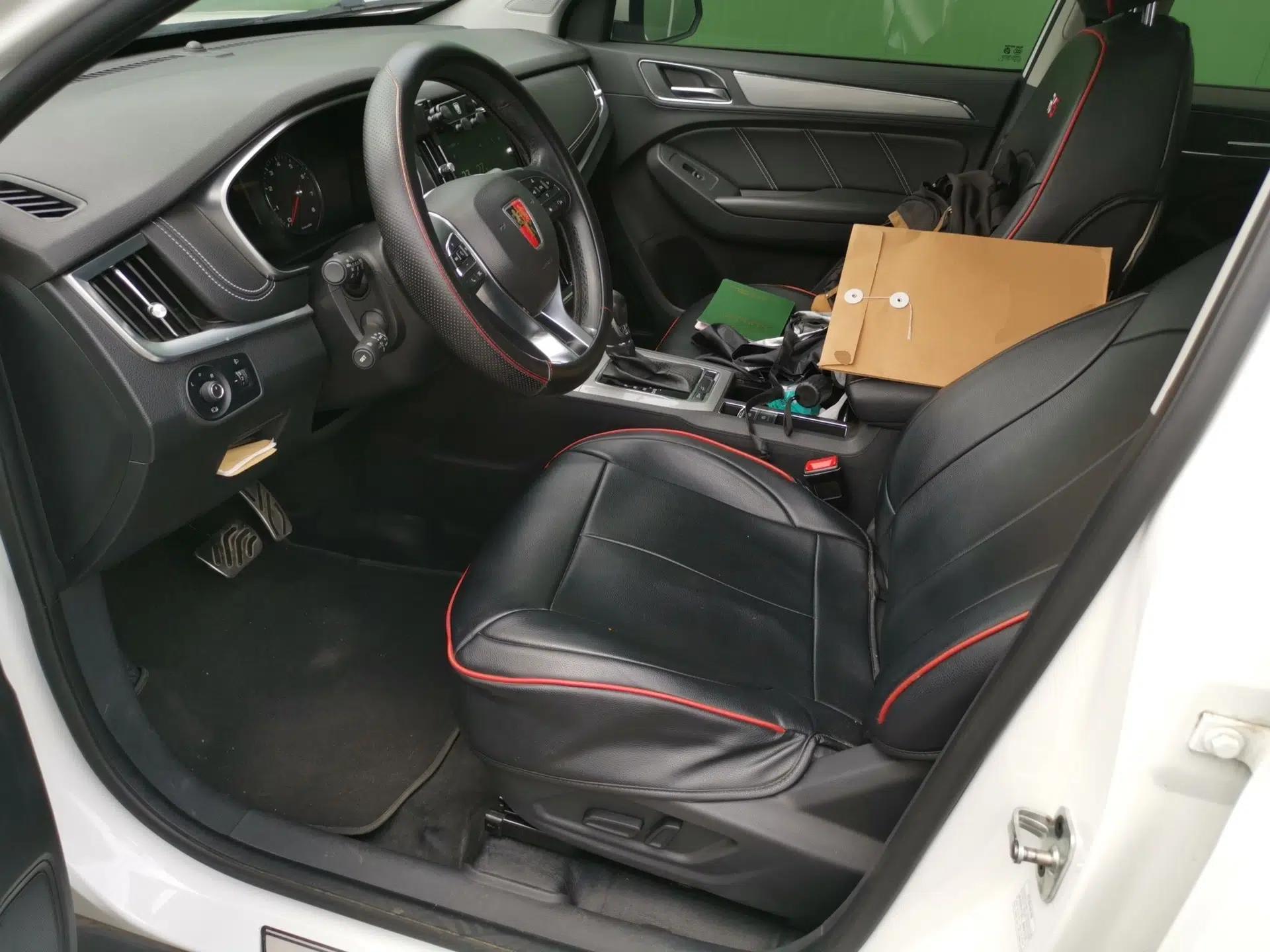 Roewe RX5 2016 20T Two-Wheel Drive Automatic Internet Smart Edition — миниатюра 15