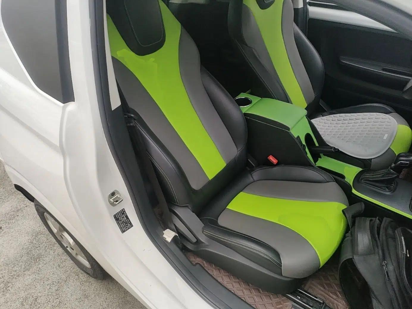Roewe Clever 2021 302 km New Four-Seater Super-Efficient Version — миниатюра 19