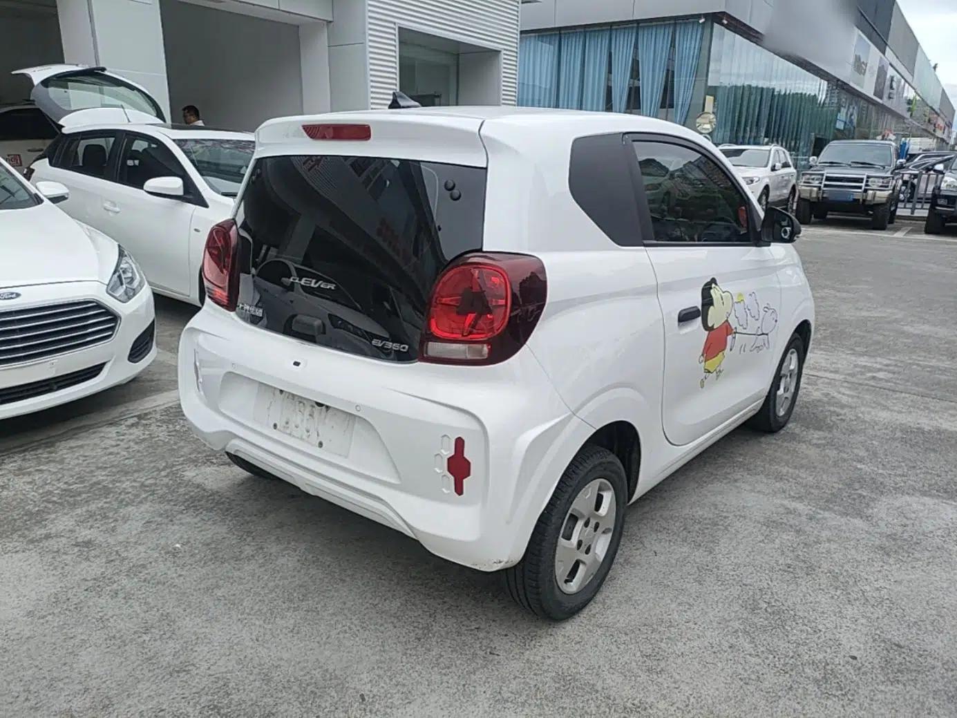 Roewe Clever 2021 302 km New Four-Seater Super-Efficient Version — миниатюра 6
