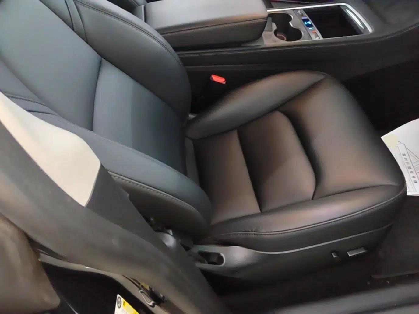 Tesla Model Y 2024 Rear-Wheel-Drive Version — миниатюра 19
