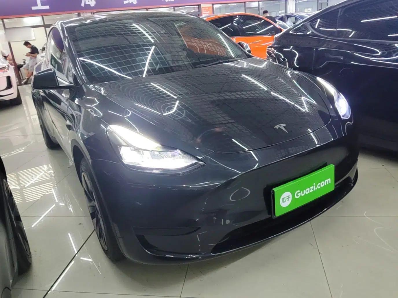 Tesla Model Y 2024 Rear-Wheel-Drive Version — миниатюра 3