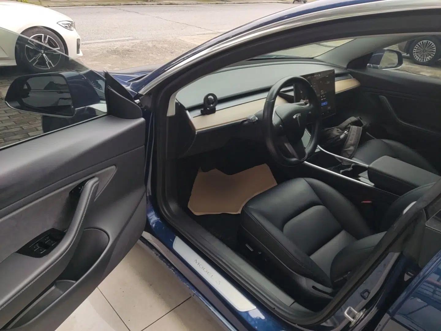 Tesla Model 3 2019 Long-Range Rear-Wheel-Drive Version — миниатюра 18