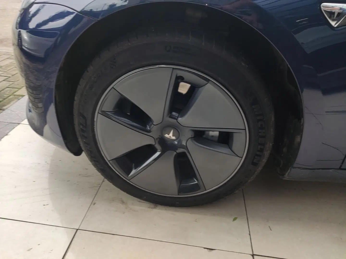 Tesla Model 3 2019 Long-Range Rear-Wheel-Drive Version — миниатюра 10