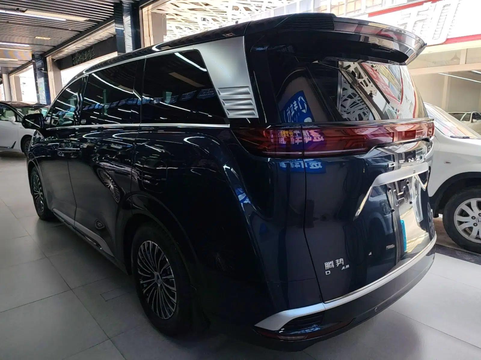 Denza D9 2022 DM-i 970 Four-Wheel Drive Flagship Model — миниатюра 4