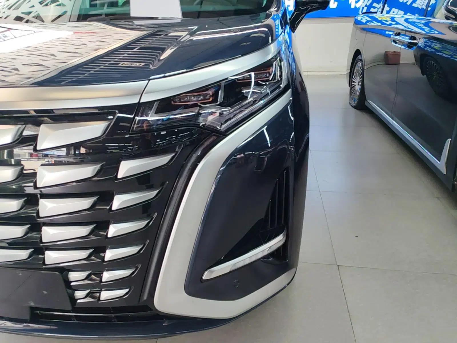 Denza D9 2022 DM-i 970 Four-Wheel Drive Flagship Model — миниатюра 8