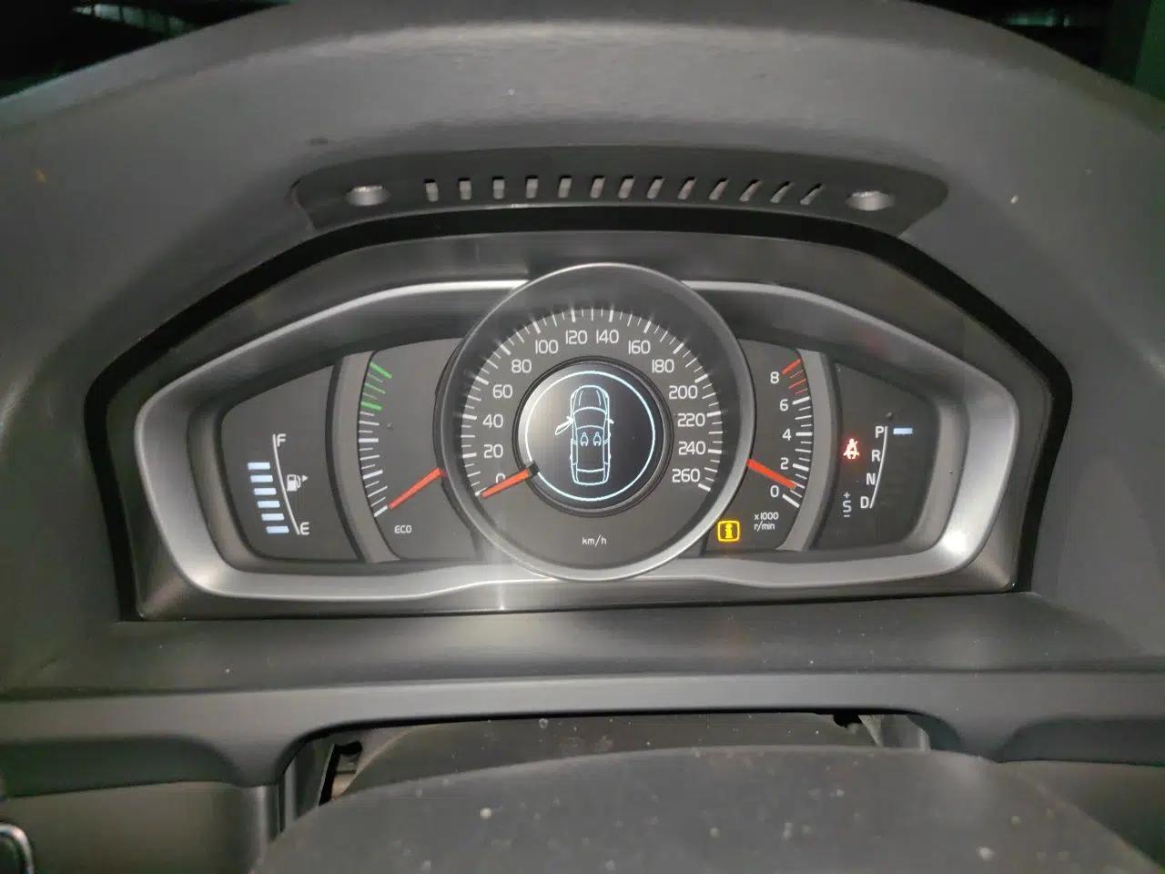 Volvo V60 2014 T5 Zhiyi Edition — миниатюра 11