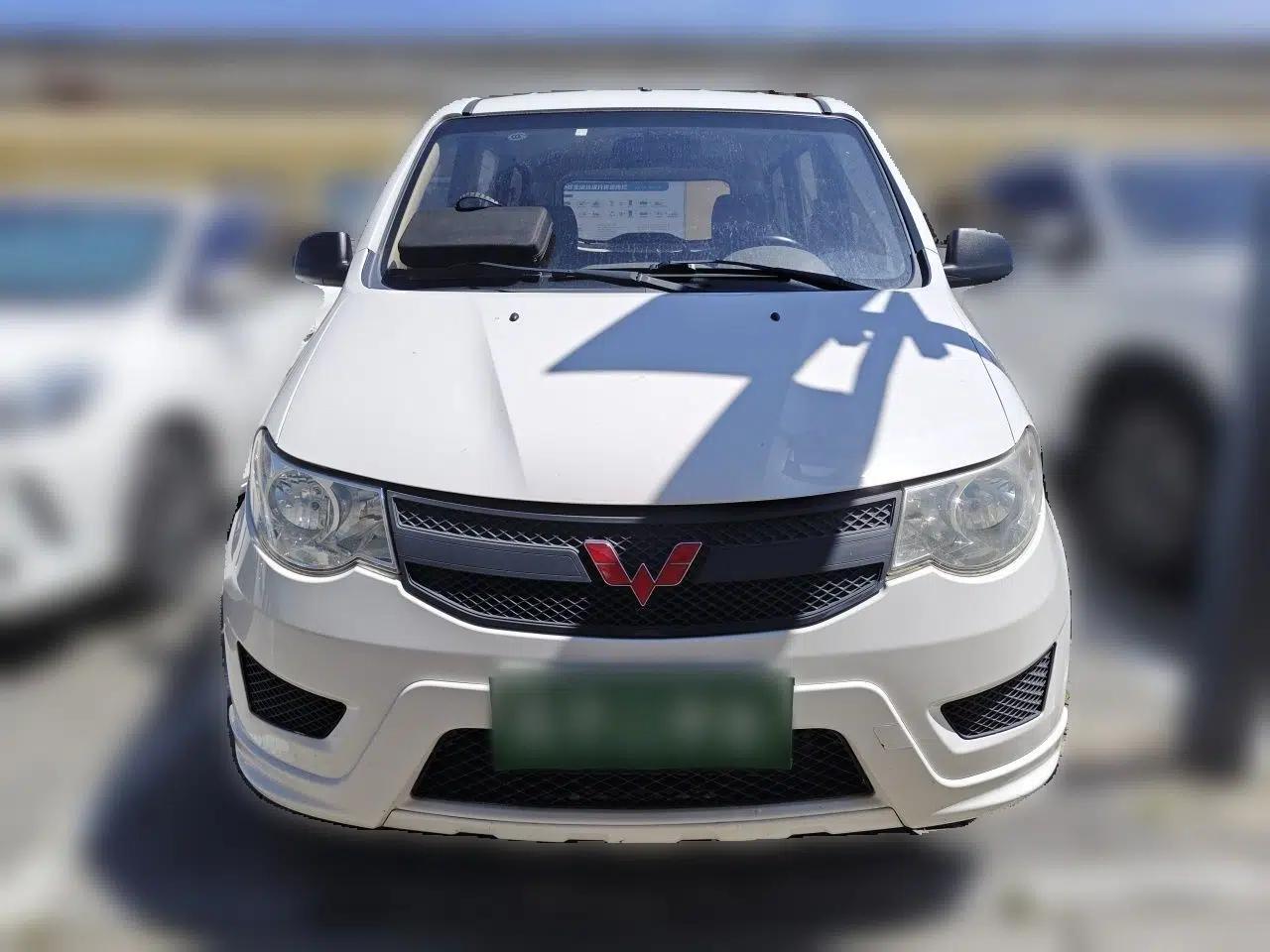 Wuling Hongguang 2015 1.5L S Basic Version China V Standard — миниатюра 2