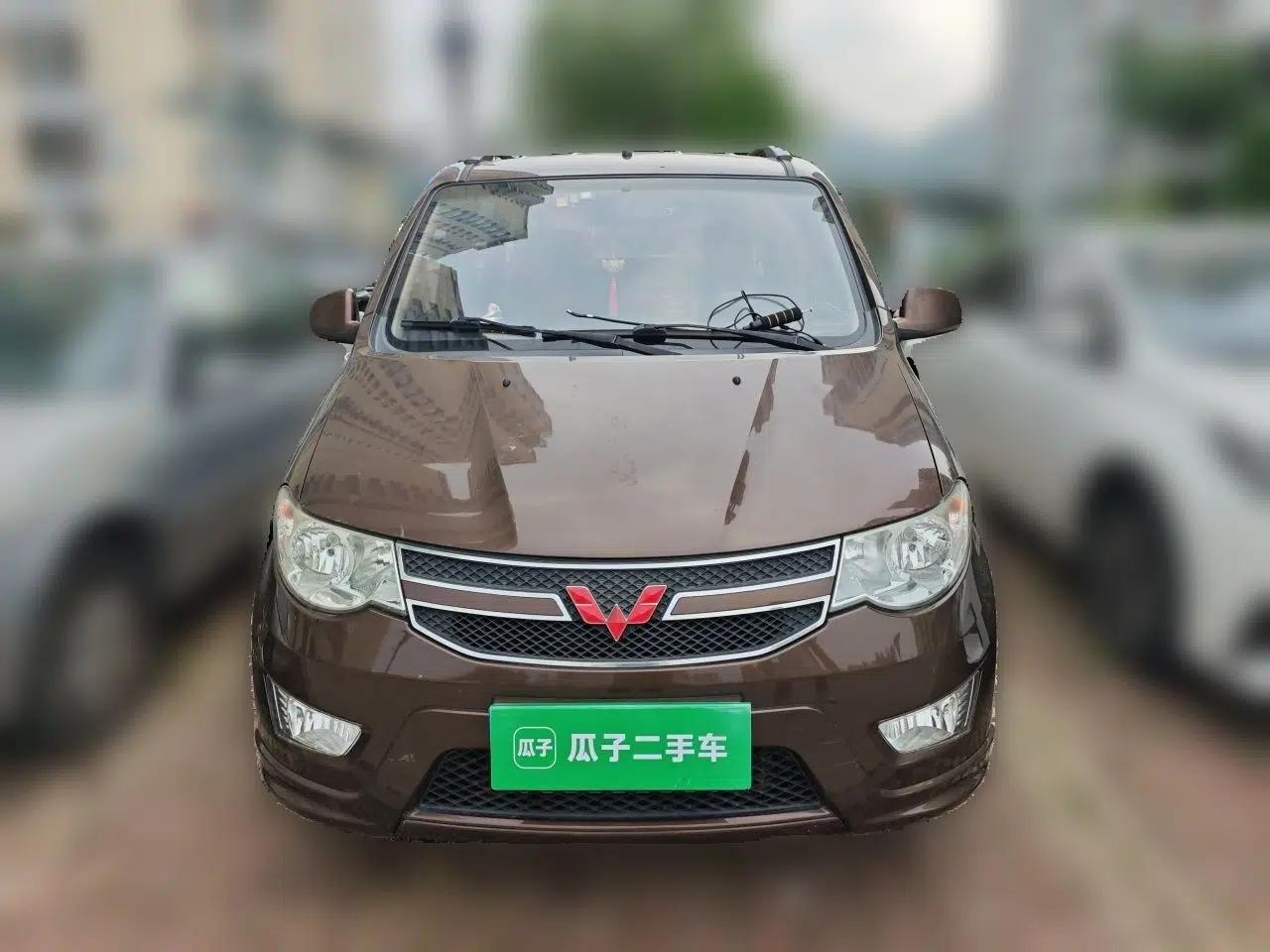 Wuling Hongguang 2014 1.5L S Standard Version — миниатюра 2
