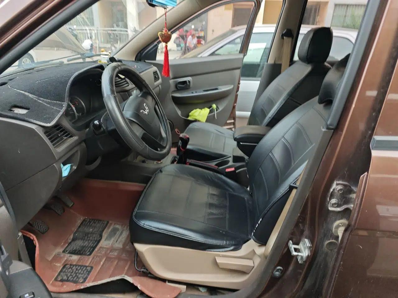 Wuling Hongguang 2014 1.5L S Standard Version — миниатюра 15