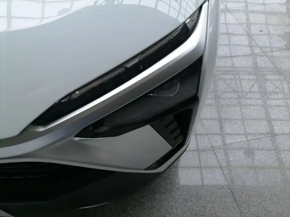Nio ES8 2020 415 km Range 6-Seater Version — миниатюра 8