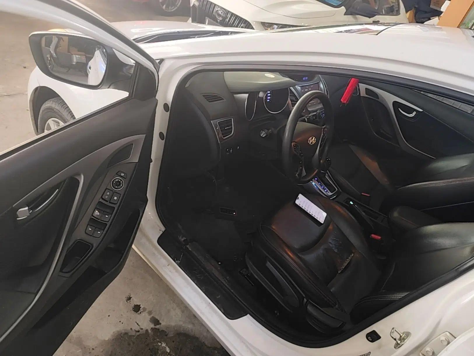 Hyundai Elantra (5th Generation / Langdong) 2016 1.6L Automatic Prestige Model — миниатюра 18