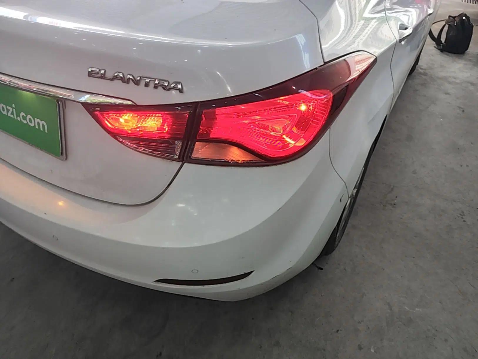 Hyundai Elantra (5th Generation / Langdong) 2016 1.6L Automatic Prestige Model — миниатюра 9