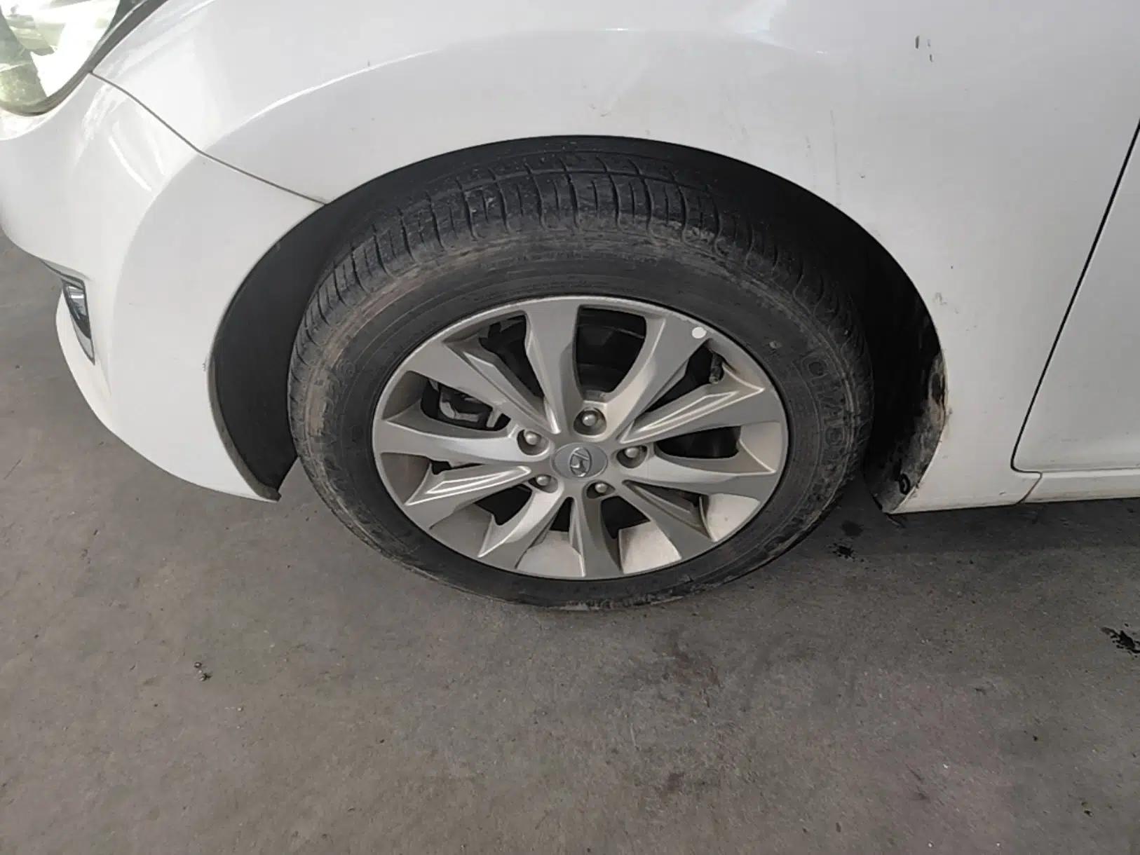 Hyundai Elantra (5th Generation / Langdong) 2016 1.6L Automatic Prestige Model — миниатюра 10