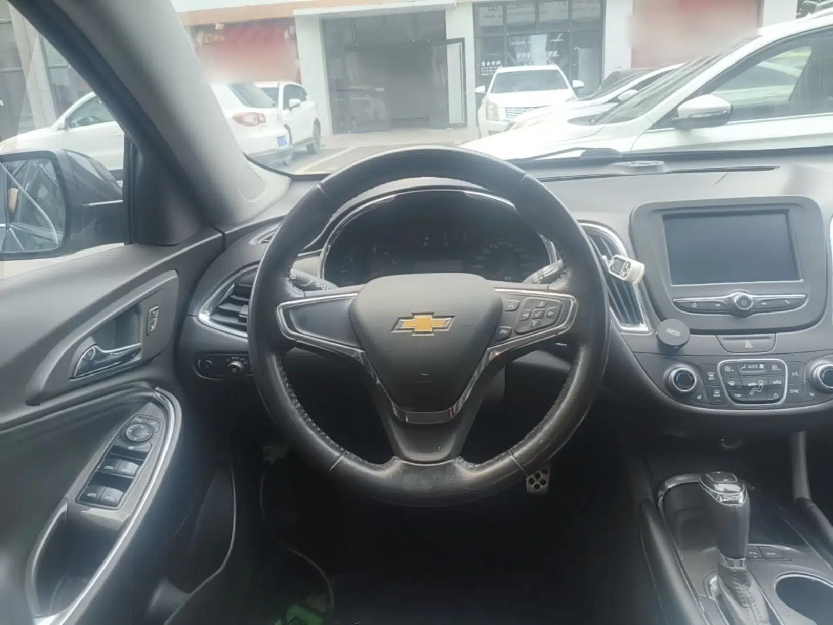 Chevrolet Malibu XL 2016 1.5T Dual-Clutch Ruichi Edition — миниатюра 13