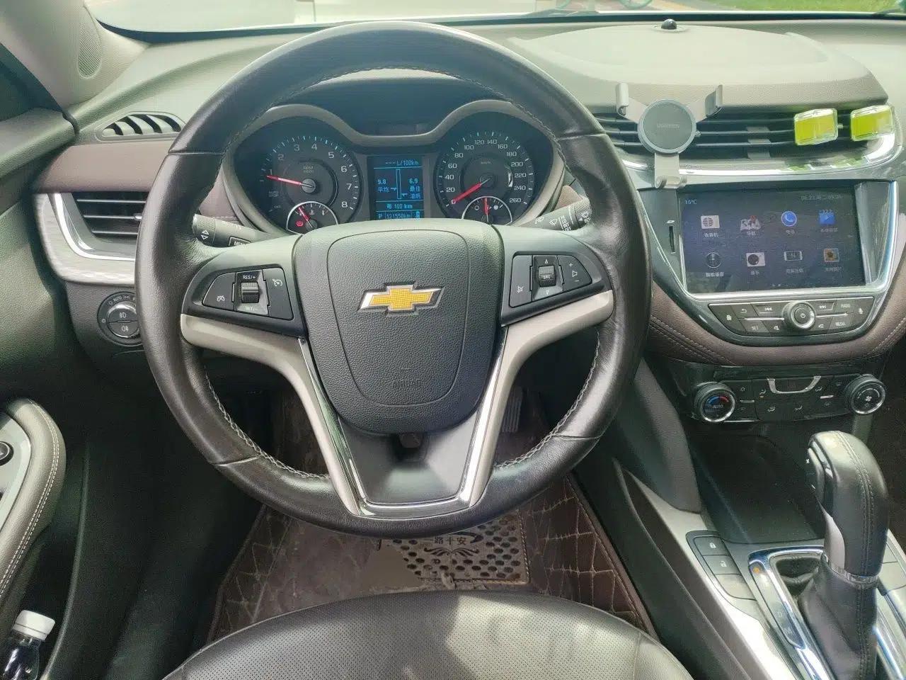 Chevrolet Malibu 2018 530T Automatic Luxury Edition — миниатюра 10