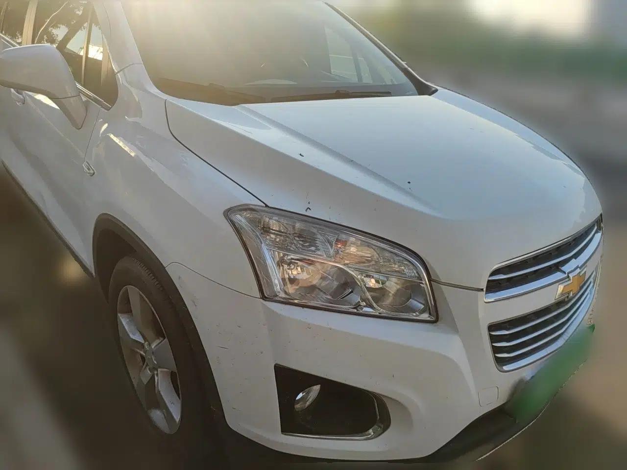 Chevrolet Trax 2016 1.4T Automatic Two-Wheel Drive Luxury Version — миниатюра 3