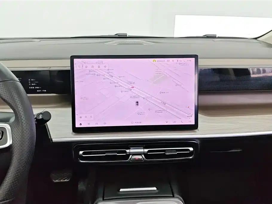 Trumpchi E8 2024 Glory Series 2.0L Glory Edition — миниатюра 13