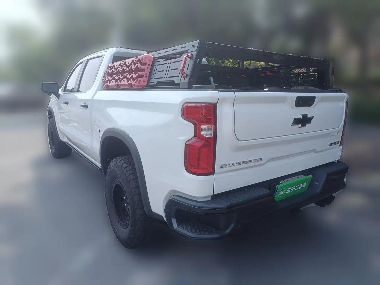 Chevrolet Silverado Silverado 5‑Seater 6.2L Automatic with Sunroof Pickup — миниатюра 4
