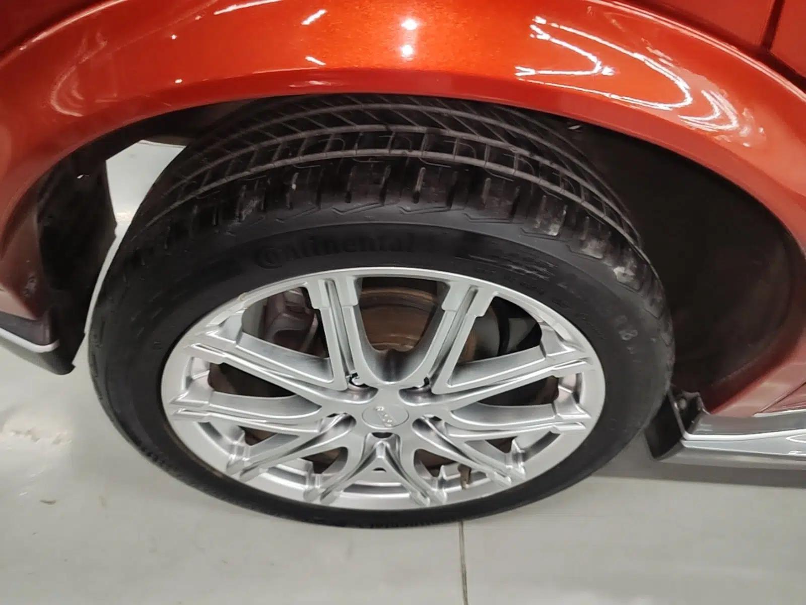 Infiniti ESQ 2014 1.6L Spontaneous Edition — миниатюра 11