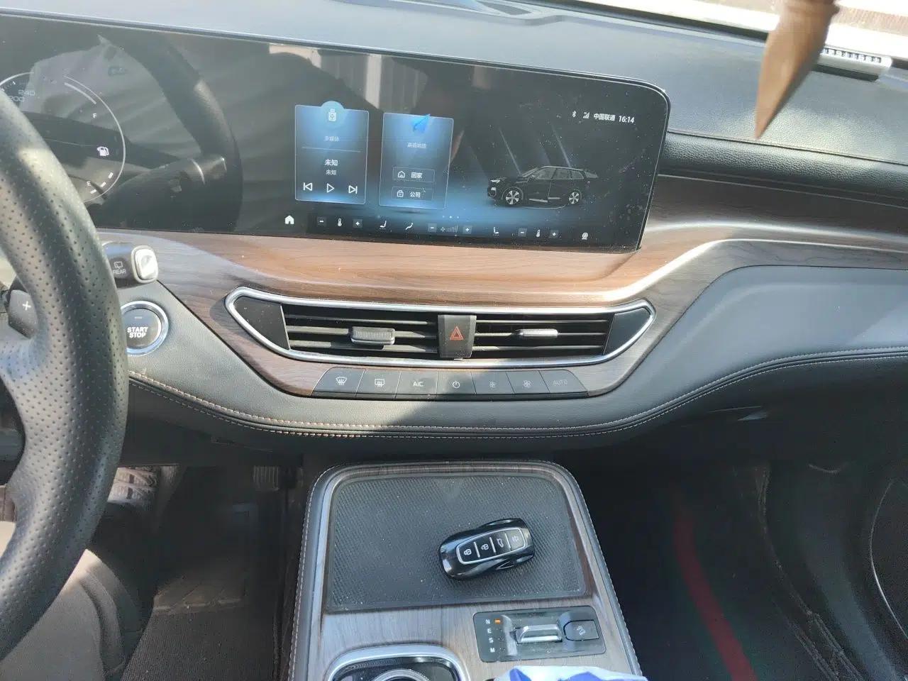 Ford Equator 2021 EcoBoost 225 Premier 6-Seater — миниатюра 13