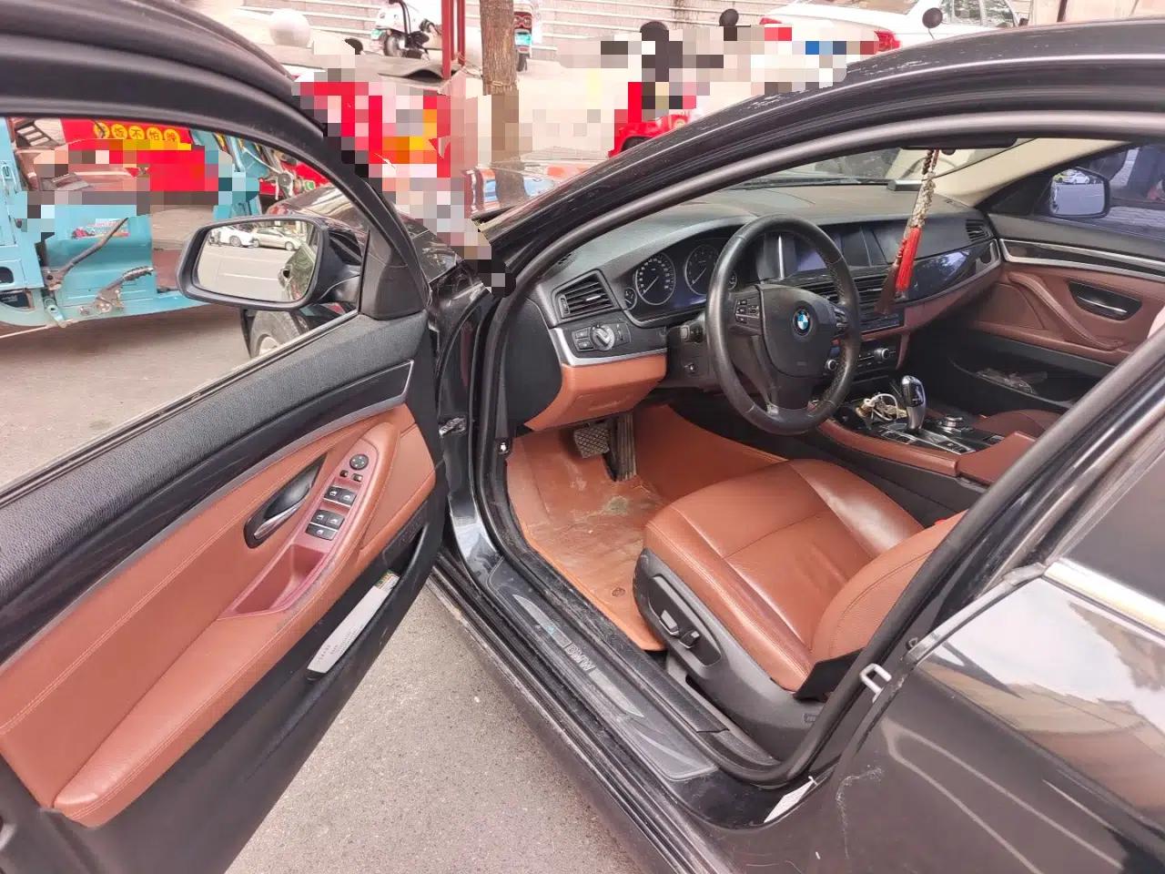 BMW 5 Series 2013 520Li Elegant Edition — миниатюра 16