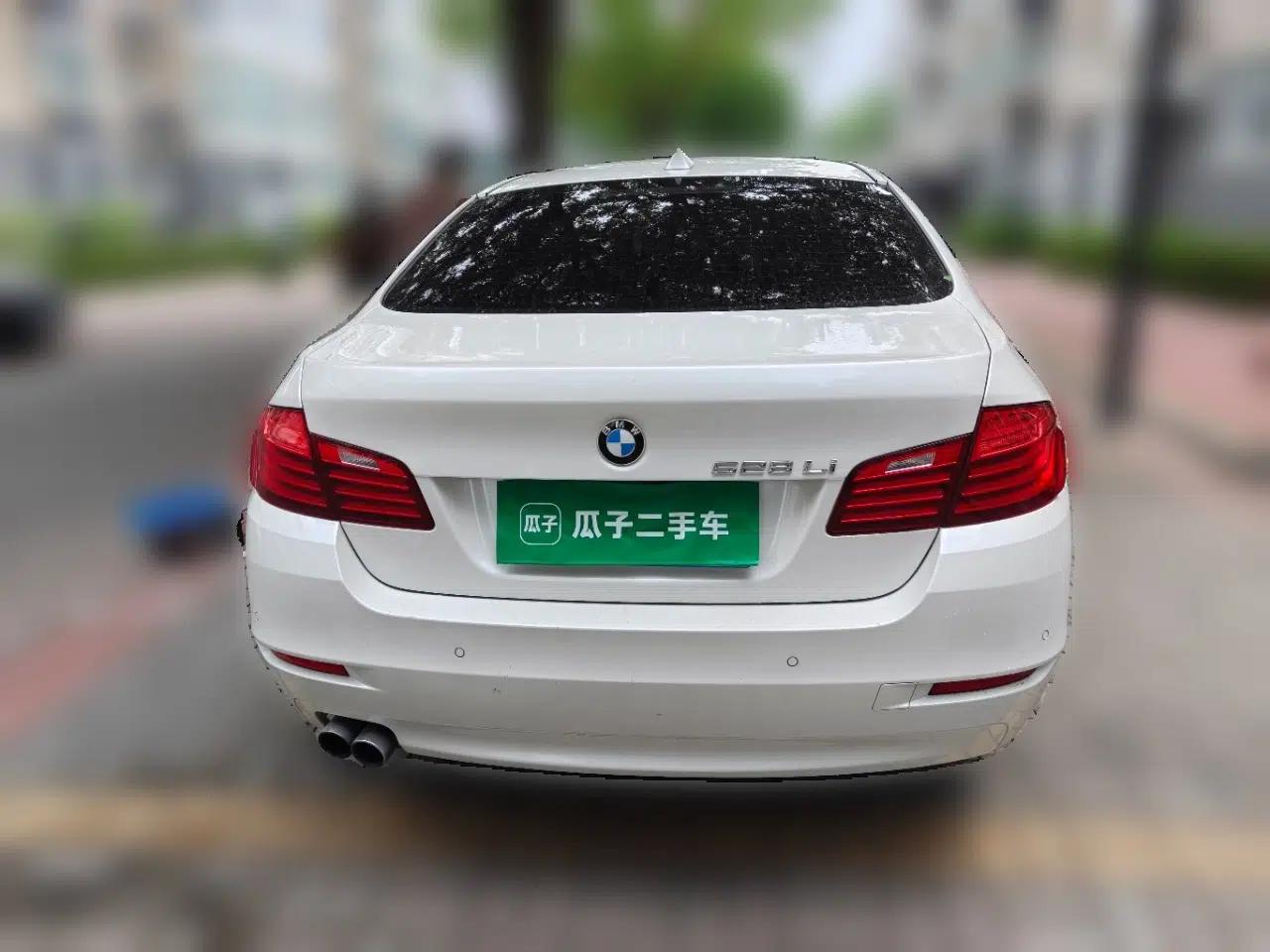 BMW 5 Series 2014 528Li Leading Model — миниатюра 5