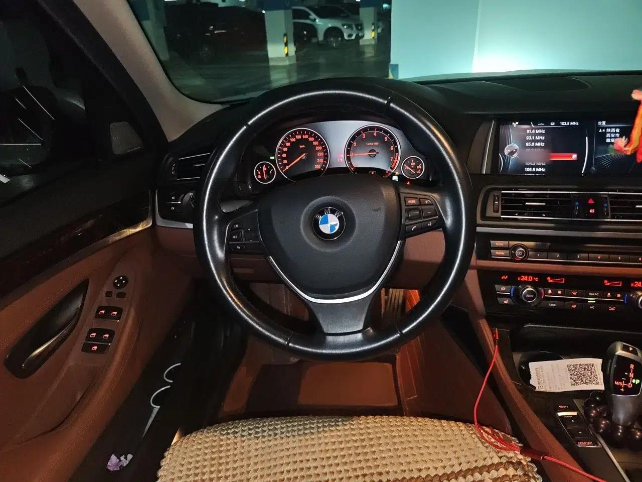 BMW 5 Series 2014 528Li Leading Model — миниатюра 10