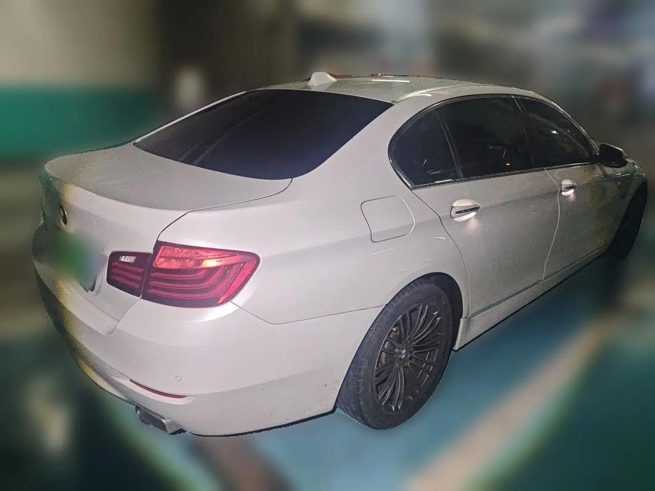 BMW 5 Series 2015 535Li Leading Model — миниатюра 6