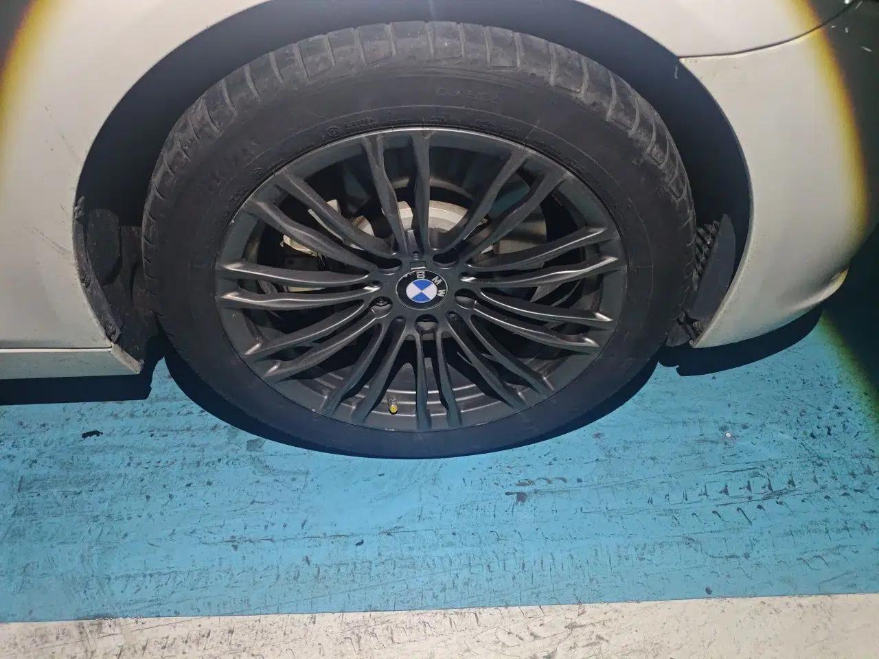 BMW 5 Series 2015 535Li Leading Model — миниатюра 8