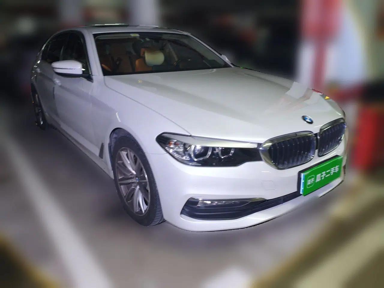 BMW 5 Series 2018 528Li Launch Special Edition — миниатюра 3