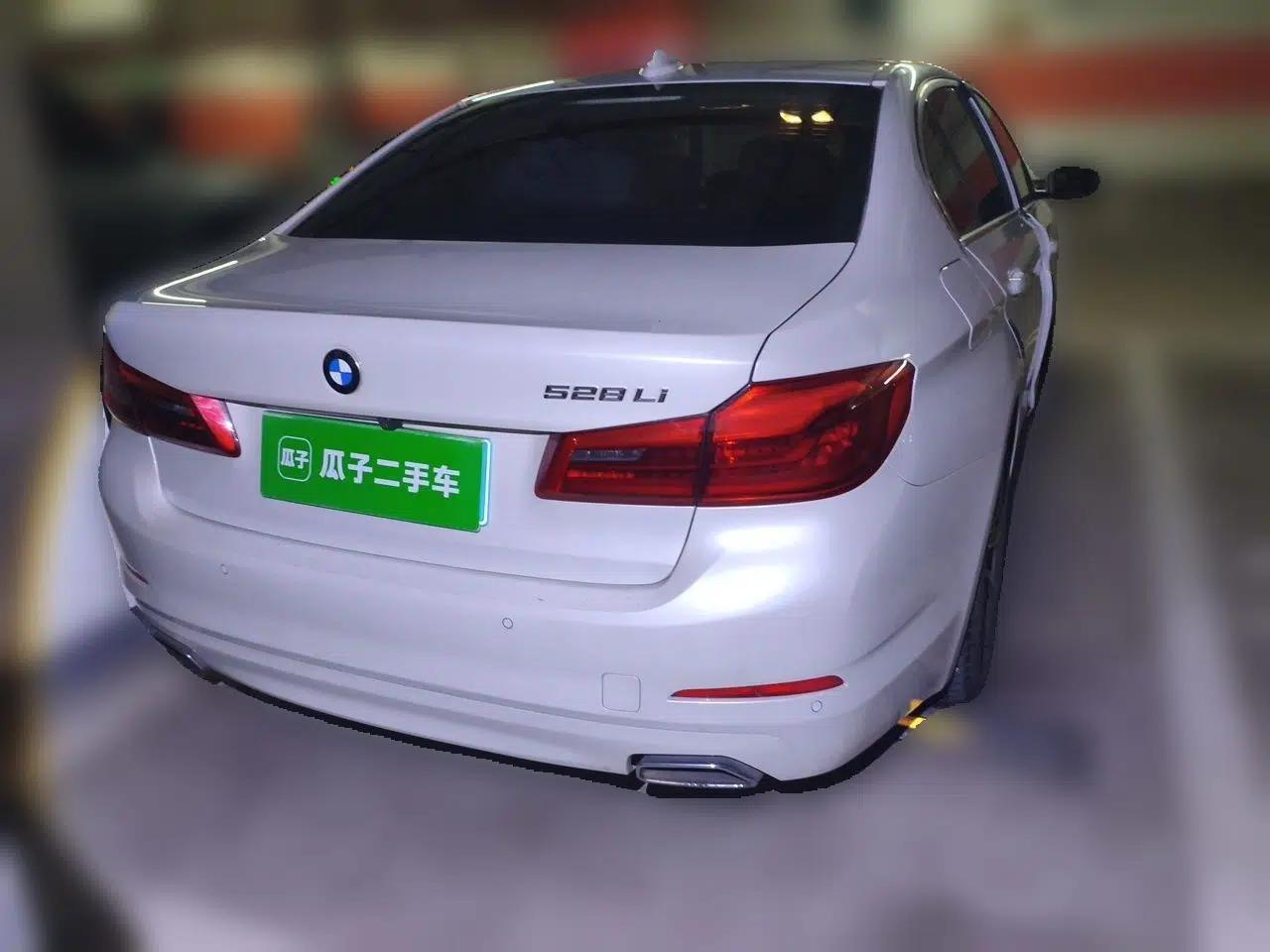 BMW 5 Series 2018 528Li Launch Special Edition — миниатюра 5
