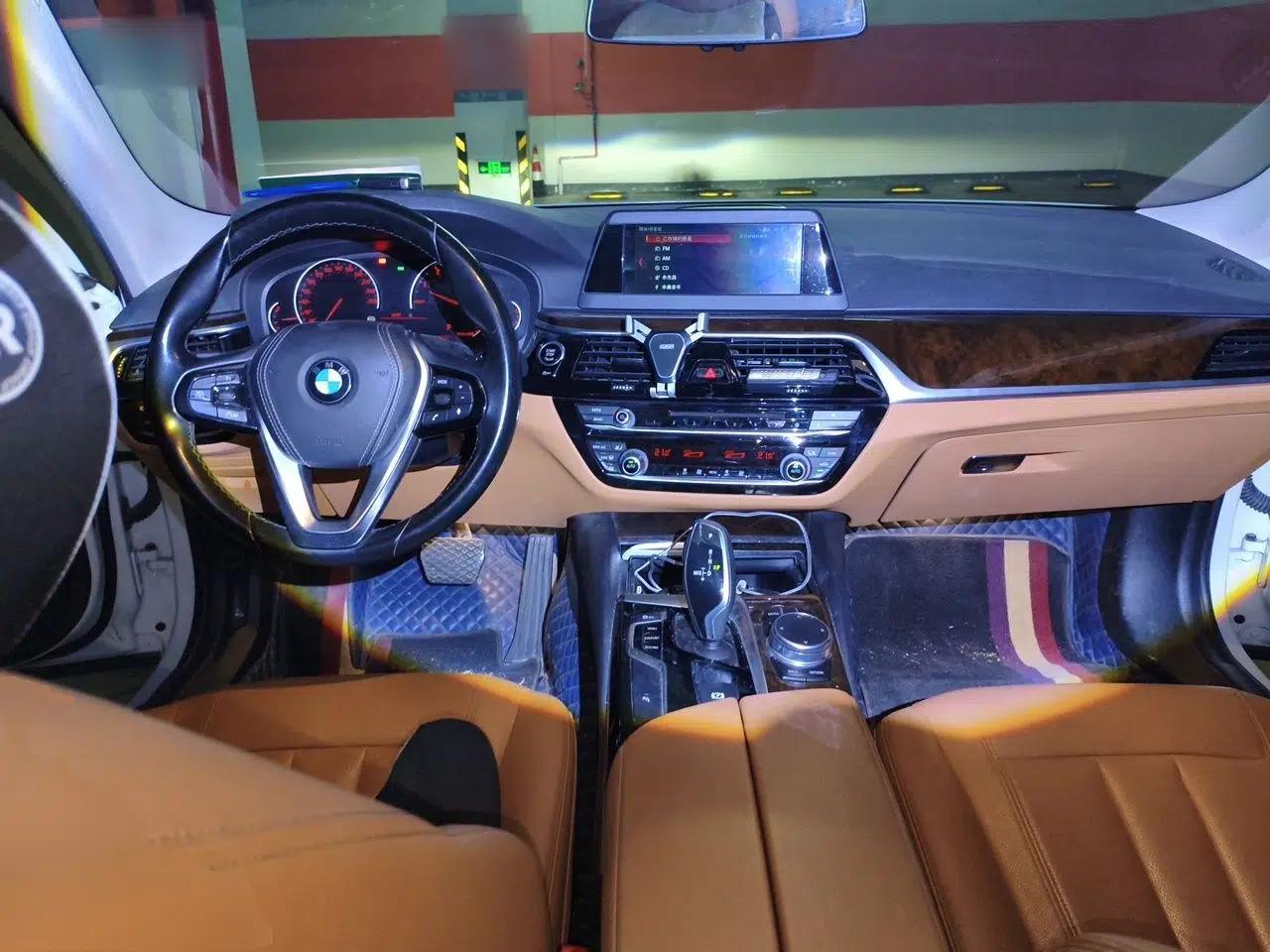 BMW 5 Series 2018 528Li Launch Special Edition — миниатюра 9