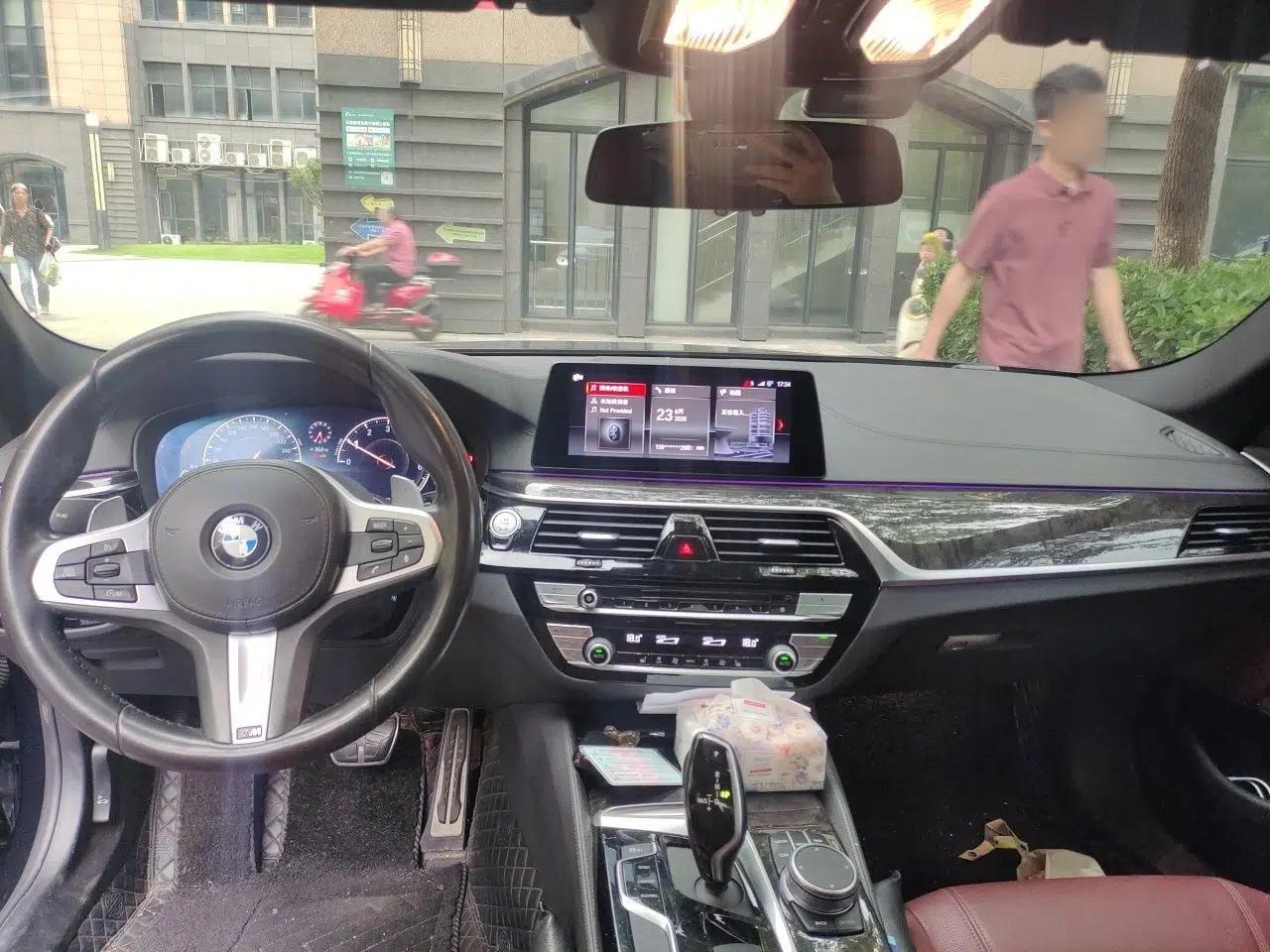BMW 5 Series 2019 Facelifted 530Li Leading Edition M Sport Package — миниатюра 9