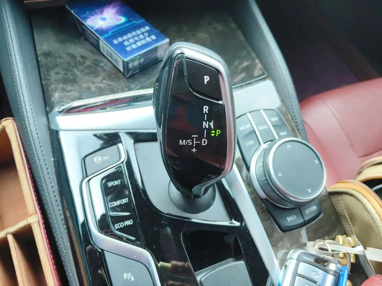 BMW 5 Series 2020 530Li Luxury Edition M Sport Package — миниатюра 14