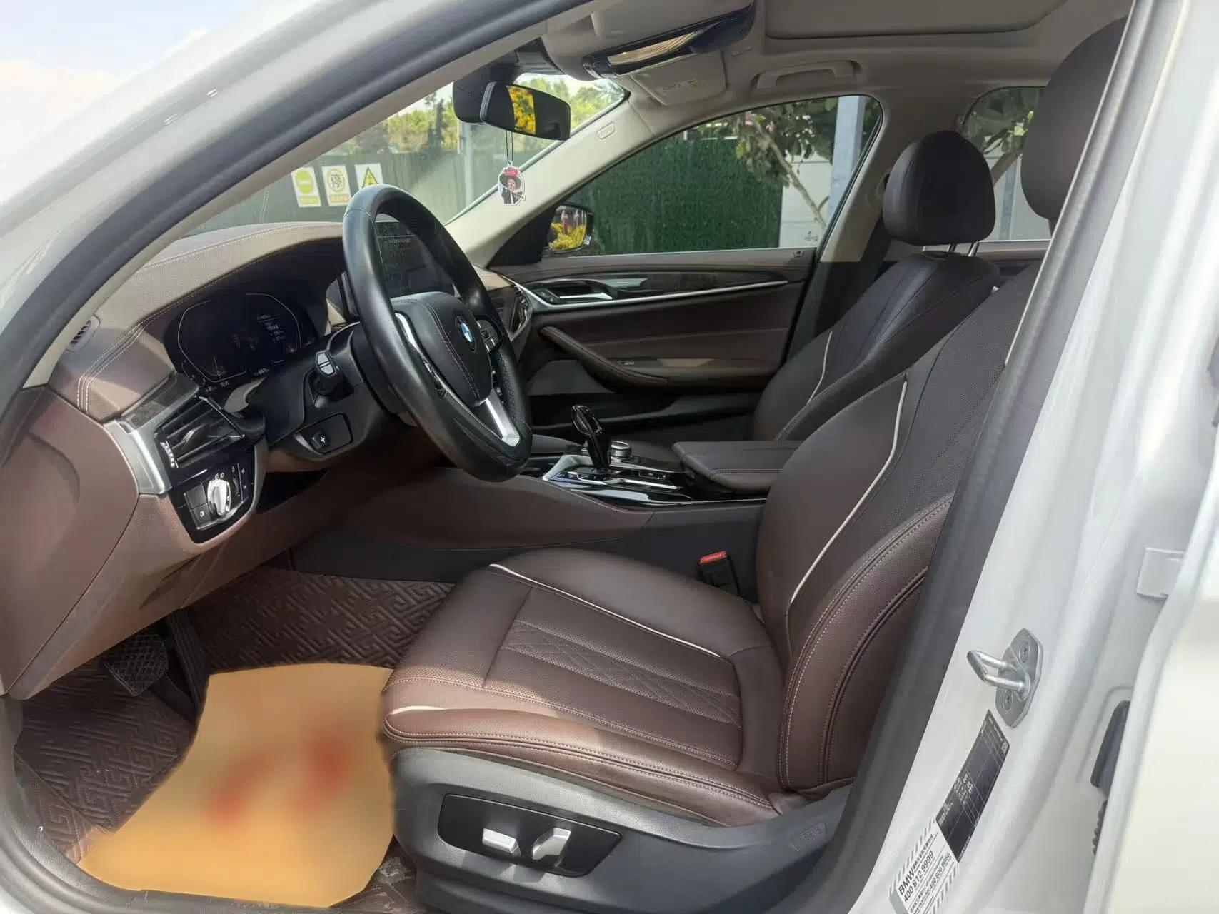 BMW 5 Series 2022 Restyled 525Li Luxury Package — миниатюра 12