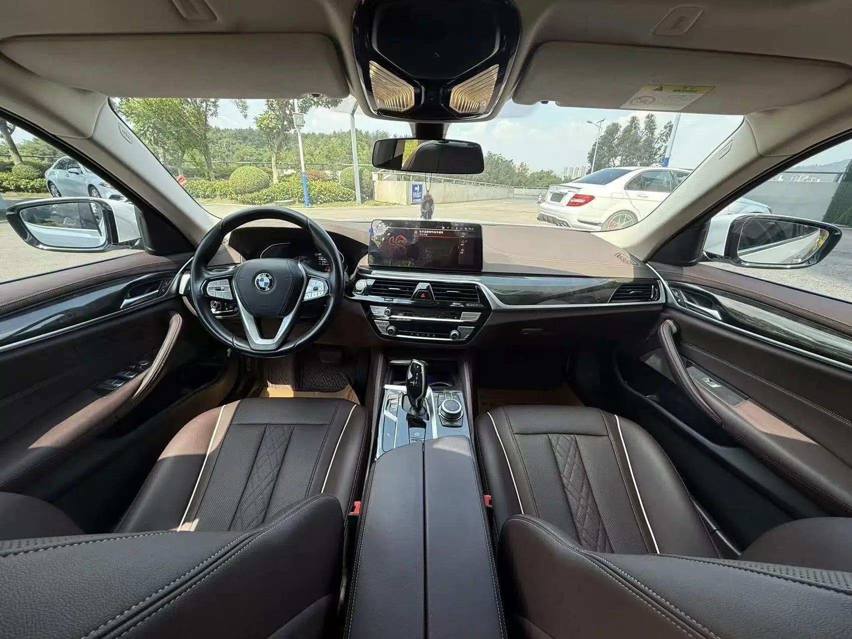 BMW 5 Series 2022 Restyled 525Li Luxury Package — миниатюра 10