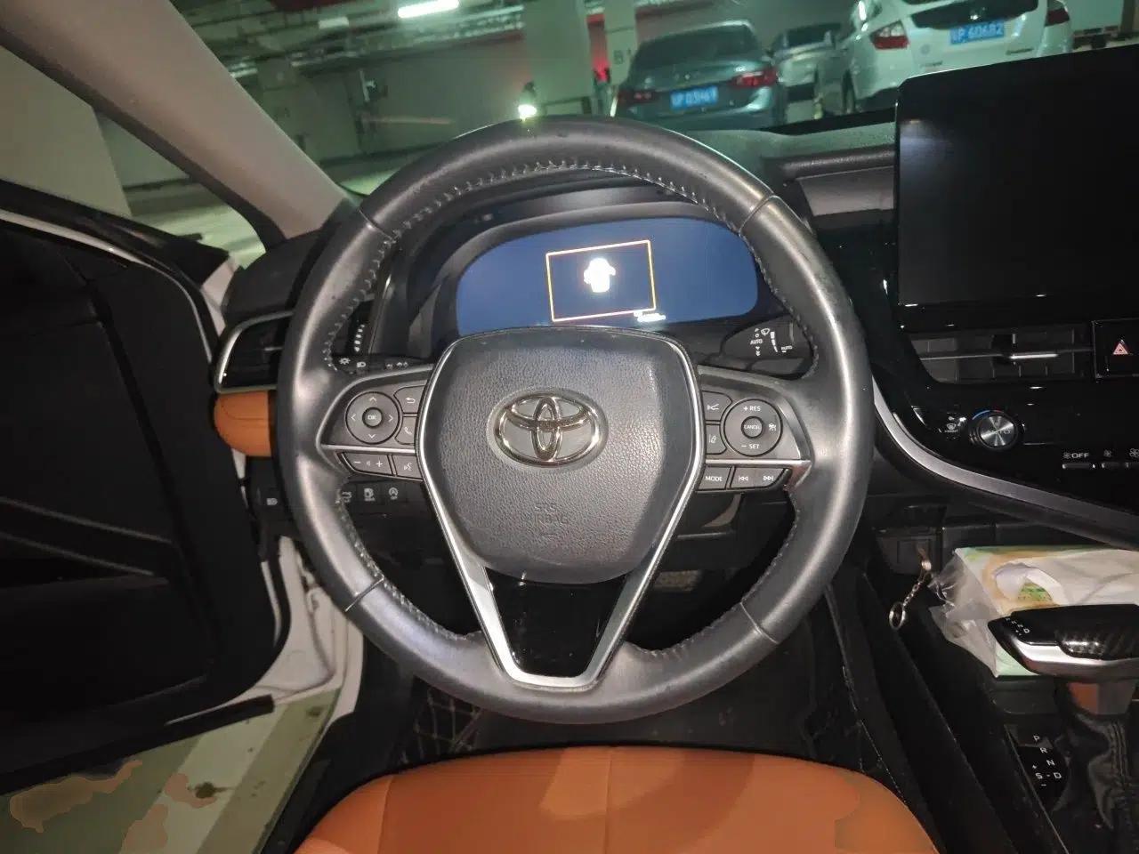 Toyota Camry 2021 2.5G Luxury Edition — миниатюра 10