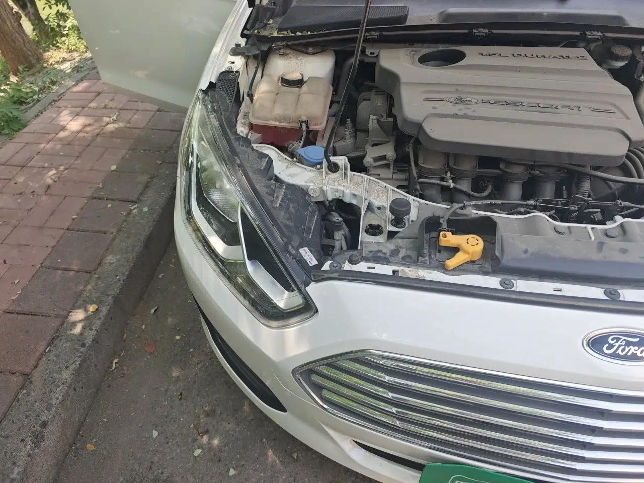 Ford Escort 2017 Revised Version 1.5L Automatic Comfort Edition — миниатюра 7