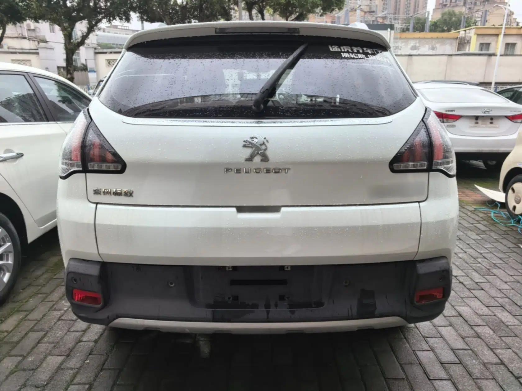 Peugeot 3008 2016 1.6THP Automatic Classic Edition — миниатюра 5