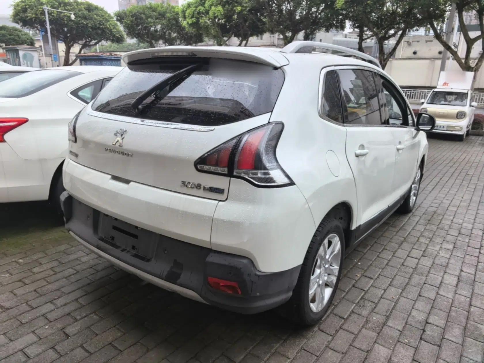 Peugeot 3008 2016 1.6THP Automatic Classic Edition — миниатюра 6
