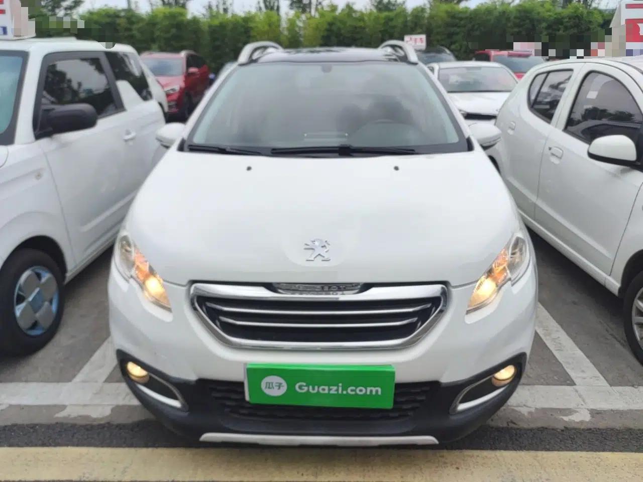 Peugeot 2008 2014 1.6L Automatic Fashion Edition — миниатюра 2