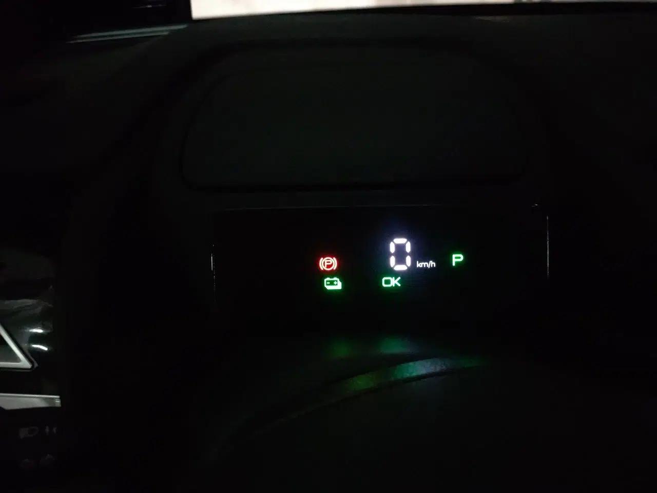 BYD Qin PLUS 2021 EV 400KM Leading Comfort Edition — миниатюра 11