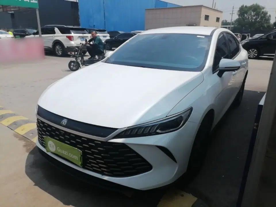BYD Qin PLUS 2025 DM-i Smart Drive 55KM Leading Model — миниатюра 1